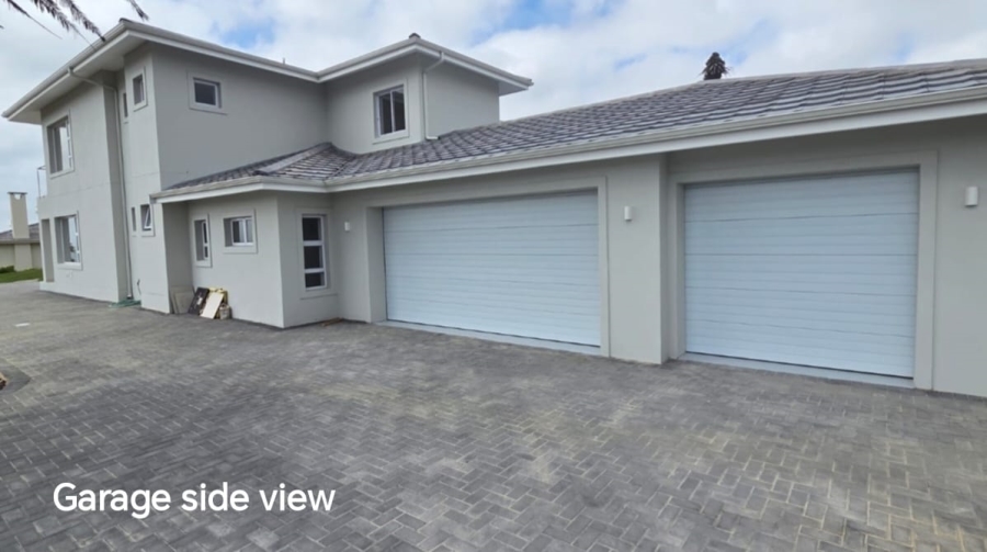 5 Bedroom Property for Sale in Baron View Western Cape